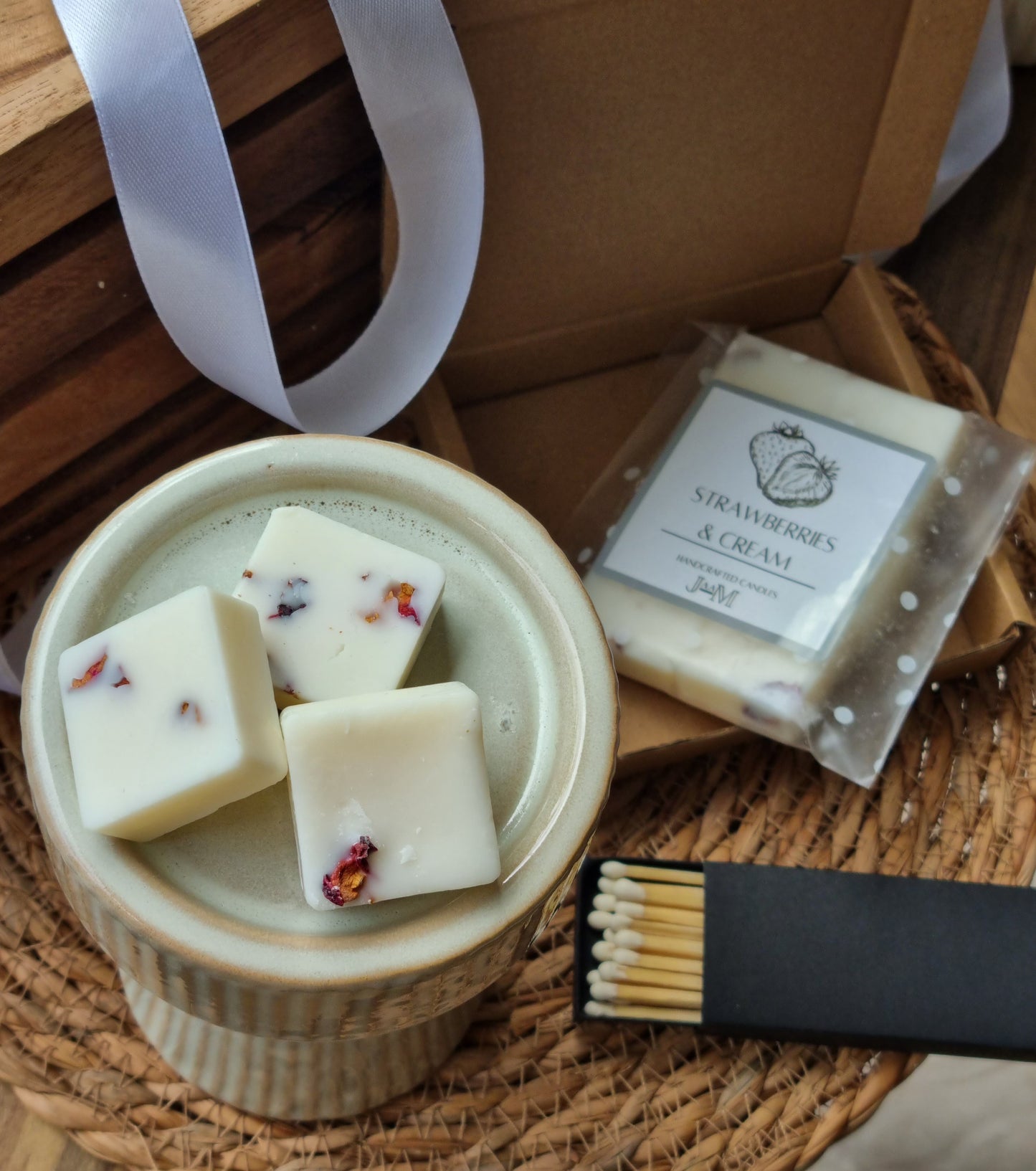 Wood Wick Candle & Wax Melt Gift Set