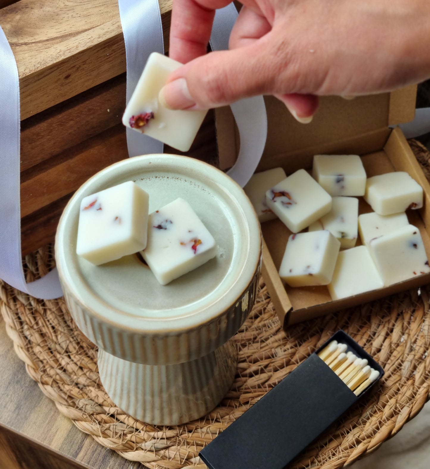 Wood Wick Candle & Wax Melt Gift Set