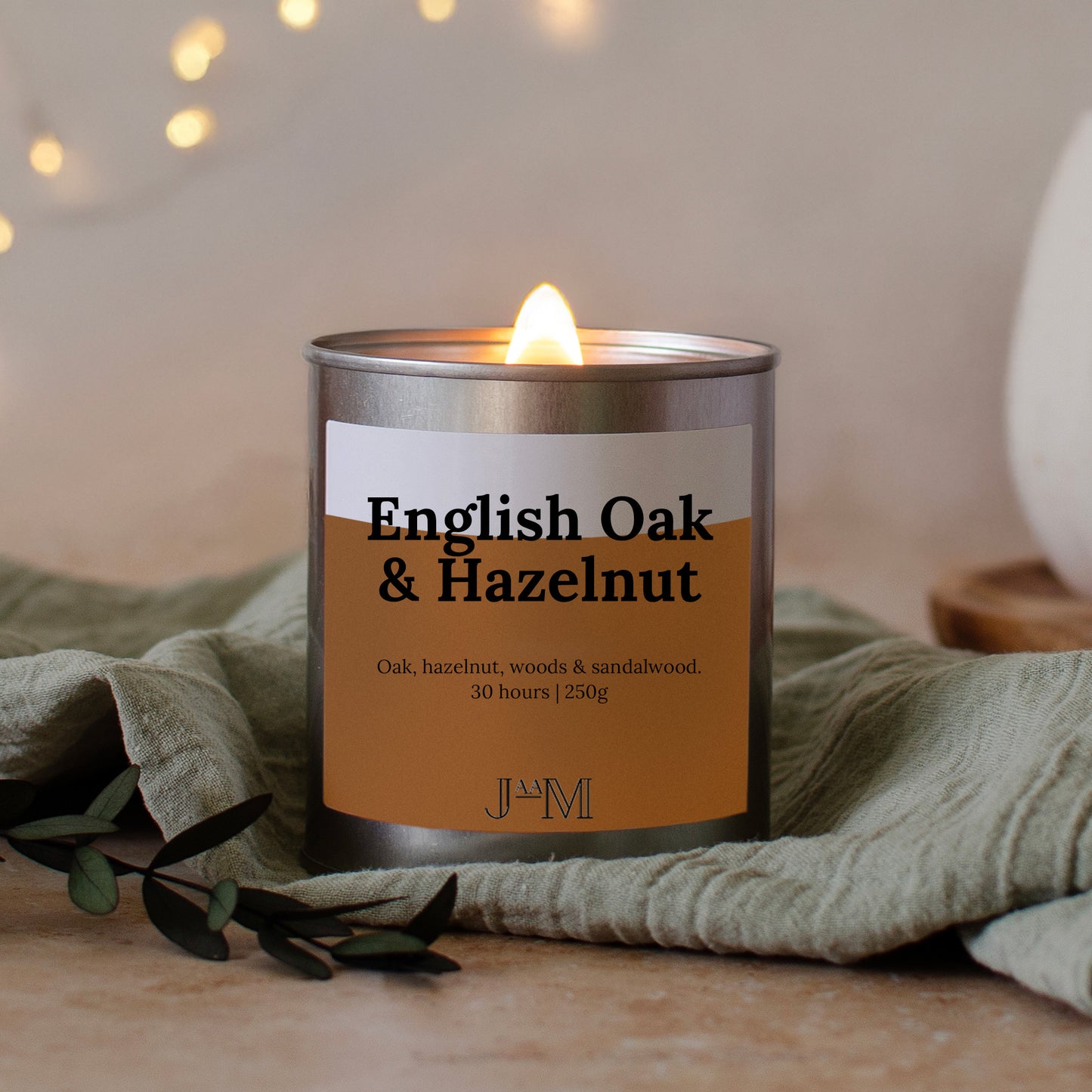 English Oak & Hazelnut Wood Wick Candle