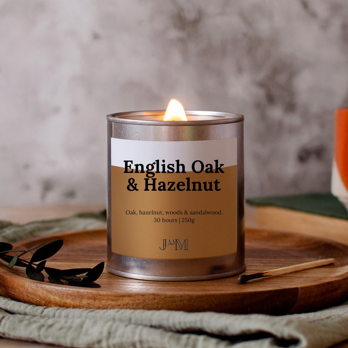 English Oak & Hazelnut Wood Wick Candle