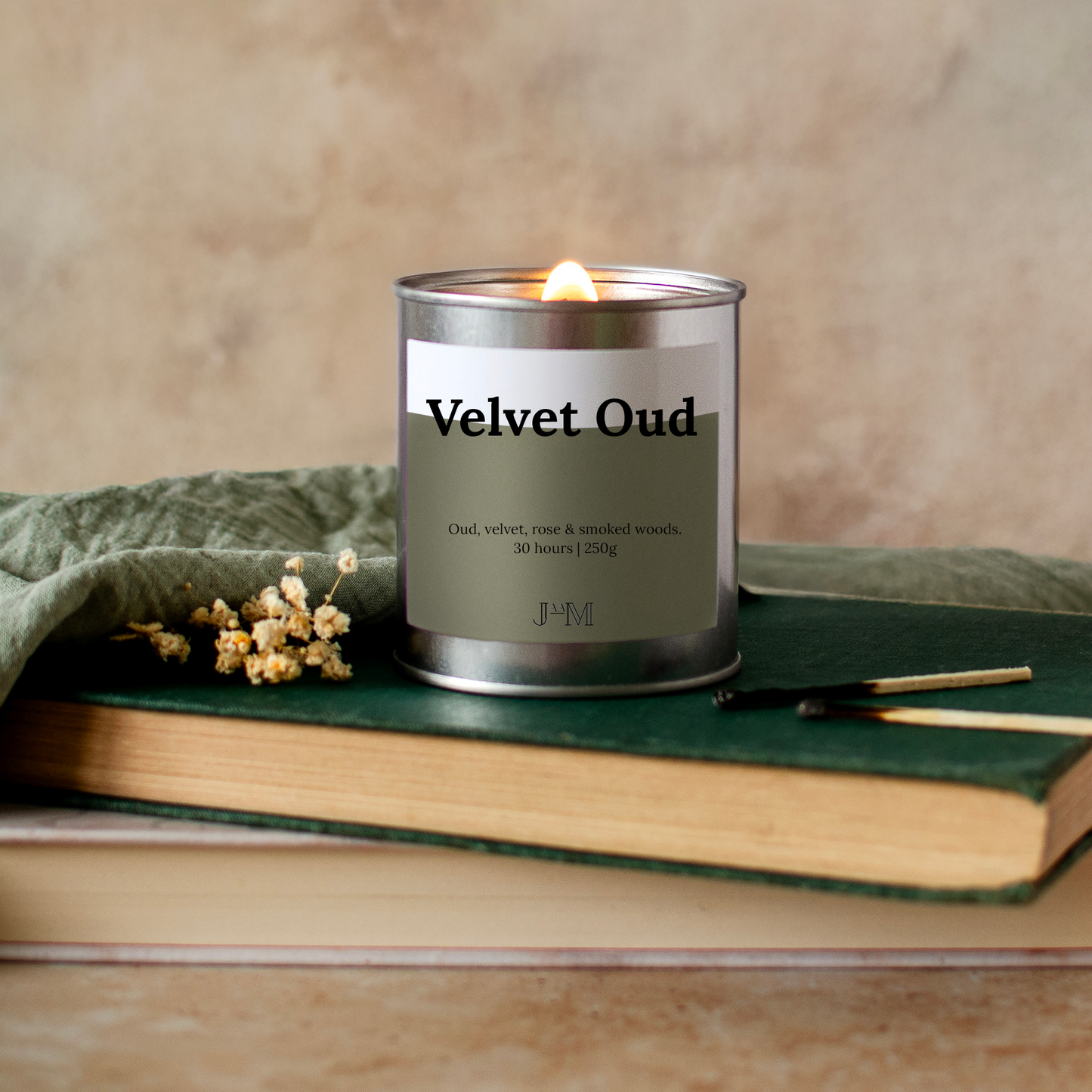 Velvet Oud Wood Wick Candle - My Store