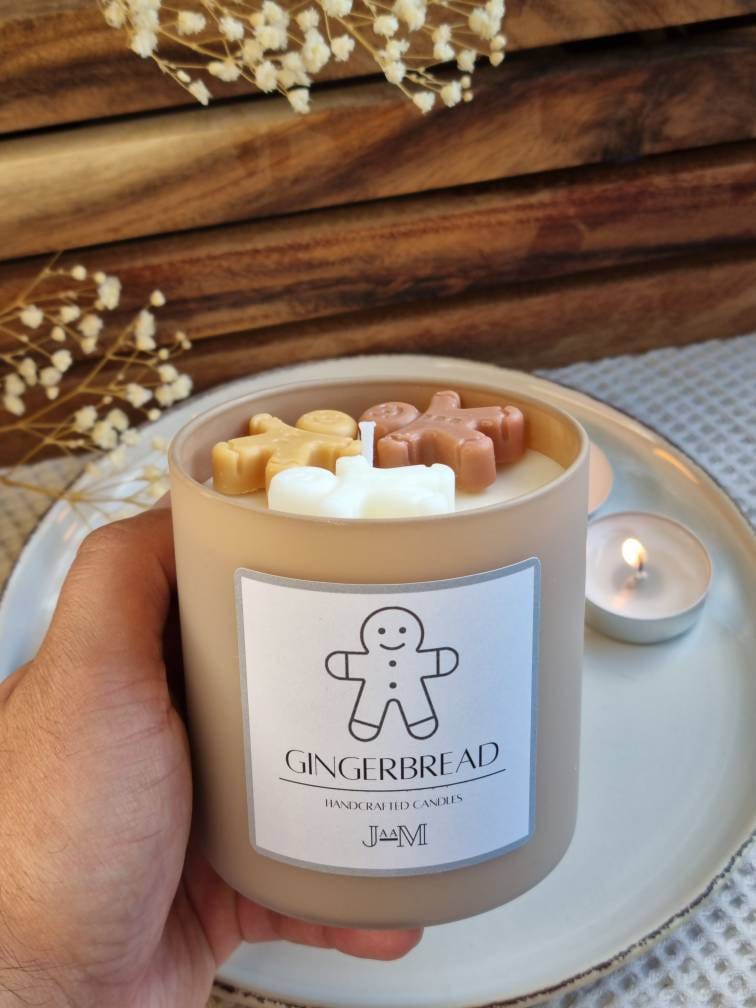 Gingerbread scented candle with matches - My Store