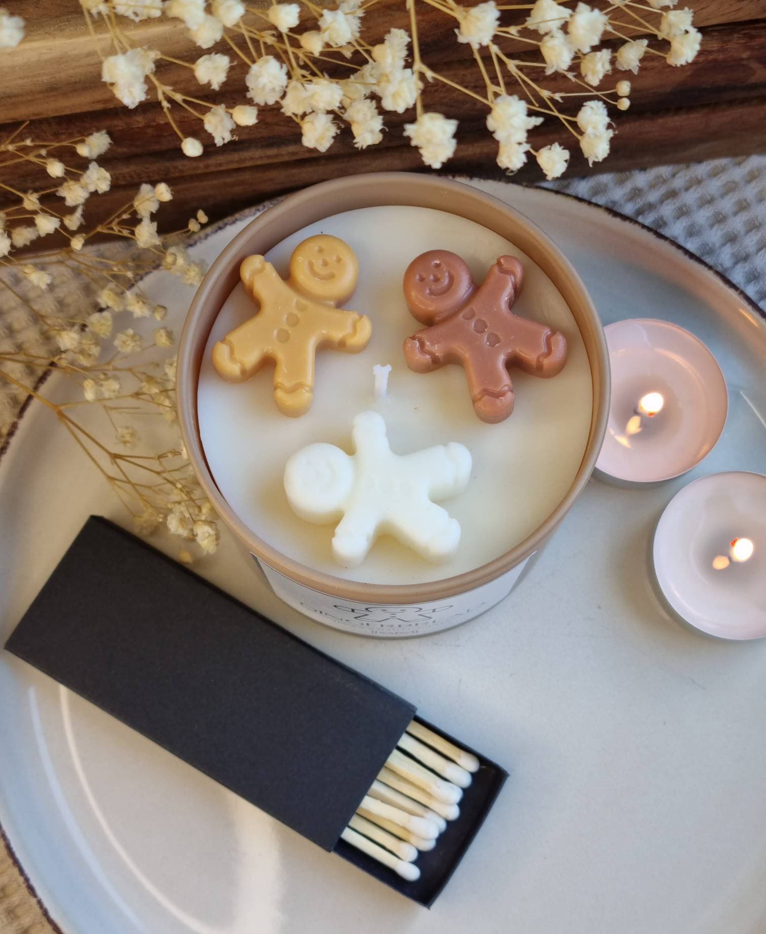 Gingerbread scented candle with matches - My Store