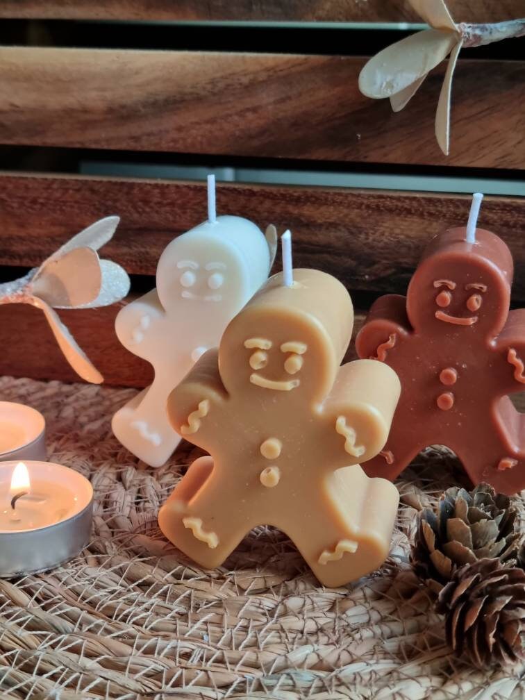 Gingerbread men candle. Gingerbread gift box - My Store