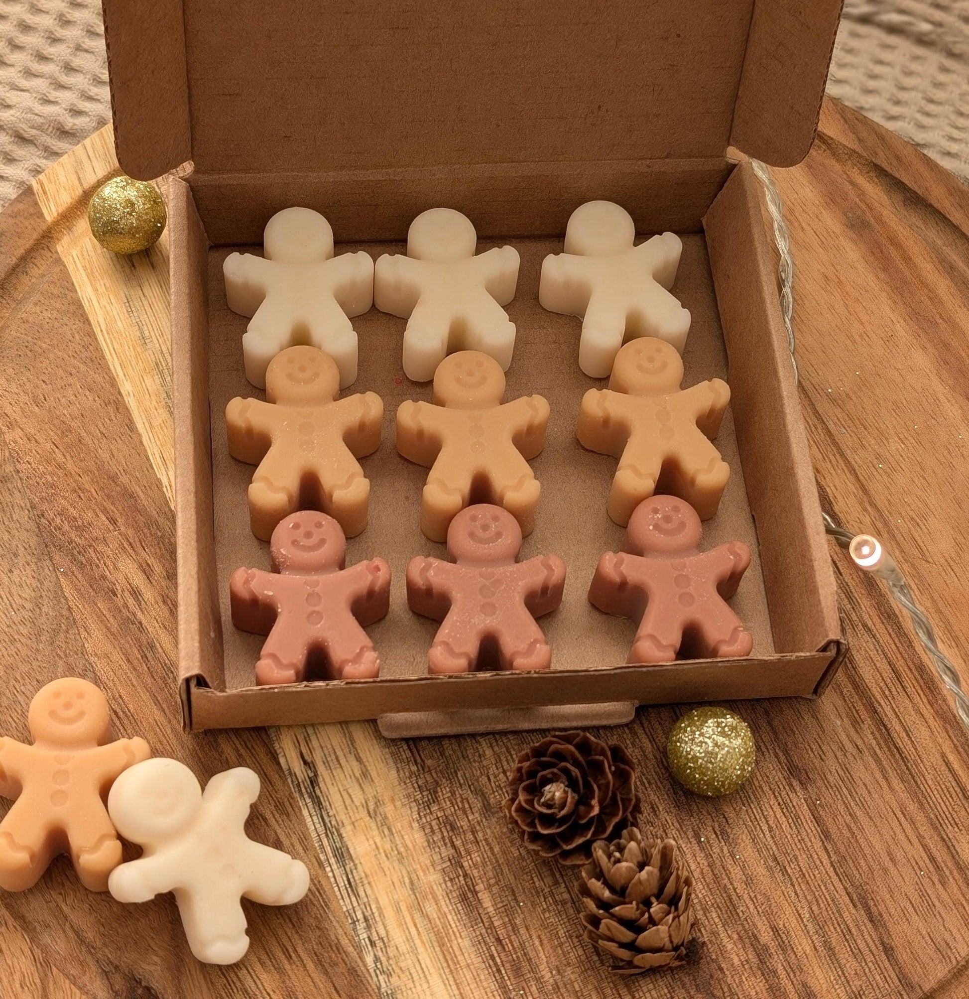 Gingerbread wax melts. Christmas. Wax melt selection box. Christmas wax melts. Christmas home decor. Cute wax melts - My Store