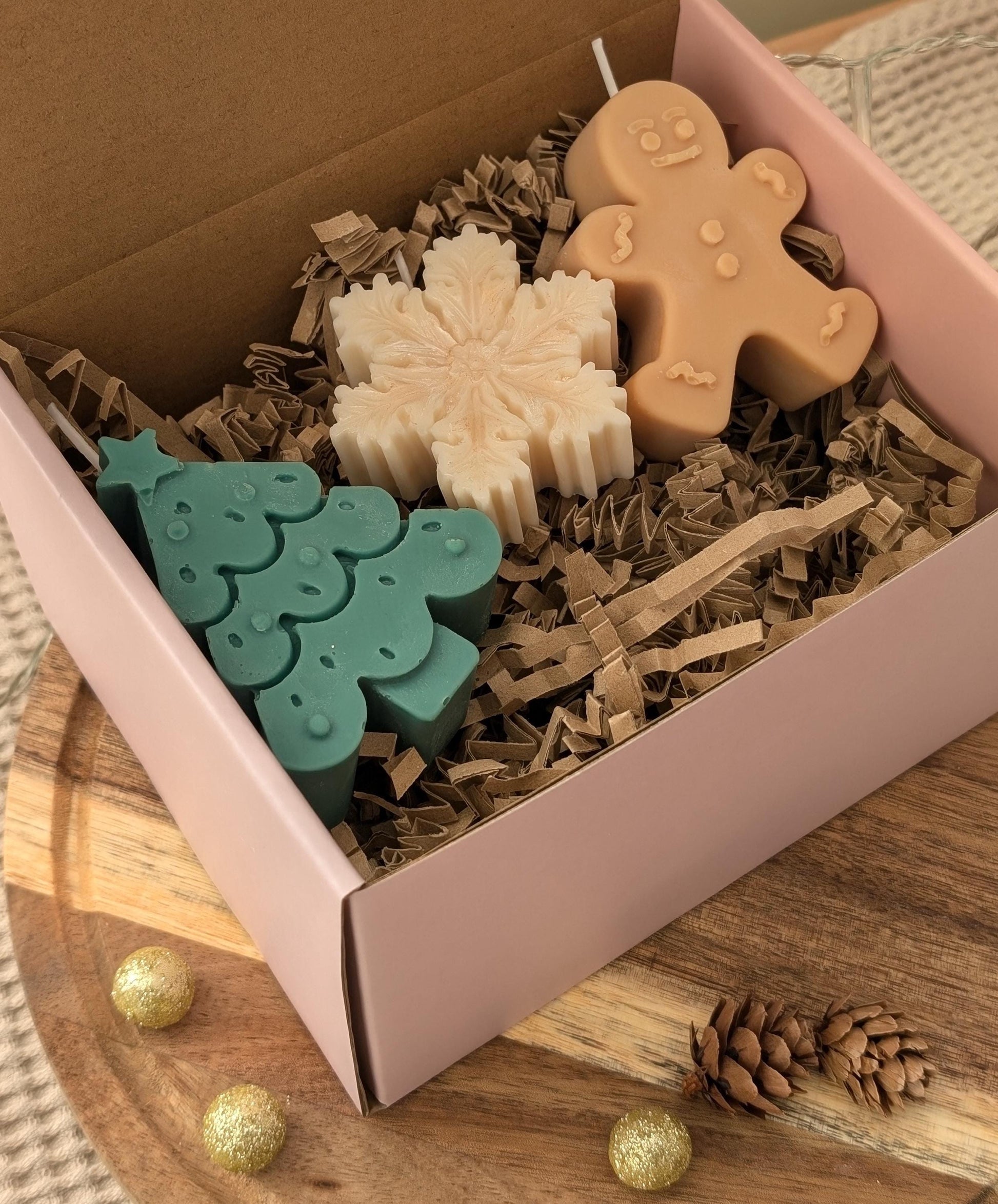 Christmas gift box. Christmas decor candle. Christmas candle set. candle. Christmas gift set. Christmas tree. Christmas gift. - My Store