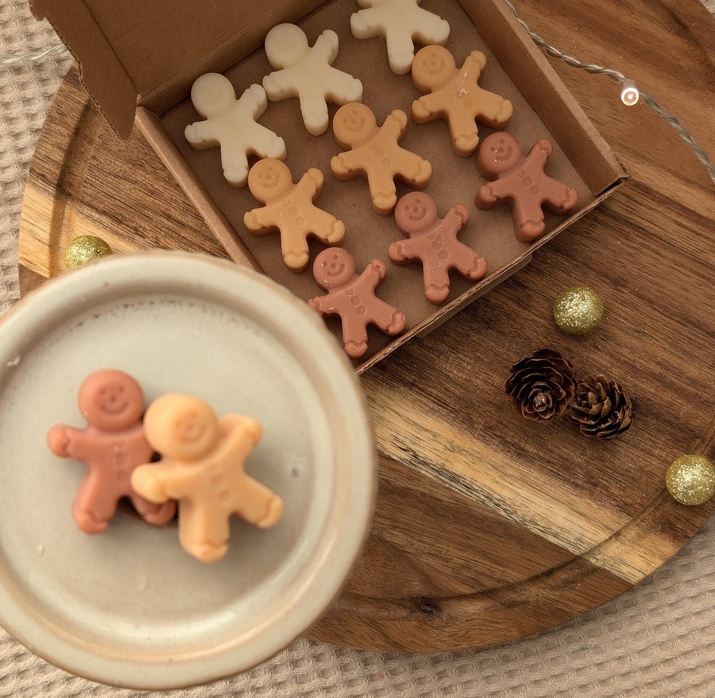Gingerbread wax melts. Christmas. Wax melt selection box. Christmas wax melts. Christmas home decor. Cute wax melts - My Store