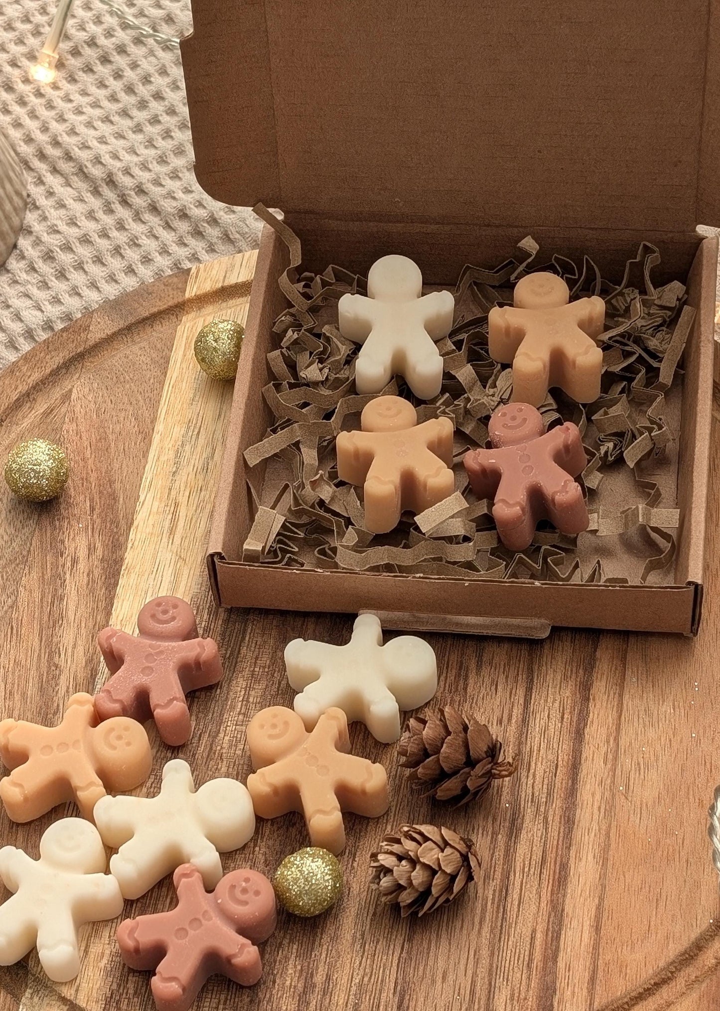 Gingerbread wax melts. Christmas. Wax melt selection box. Christmas wax melts. Christmas home decor. Cute wax melts - My Store